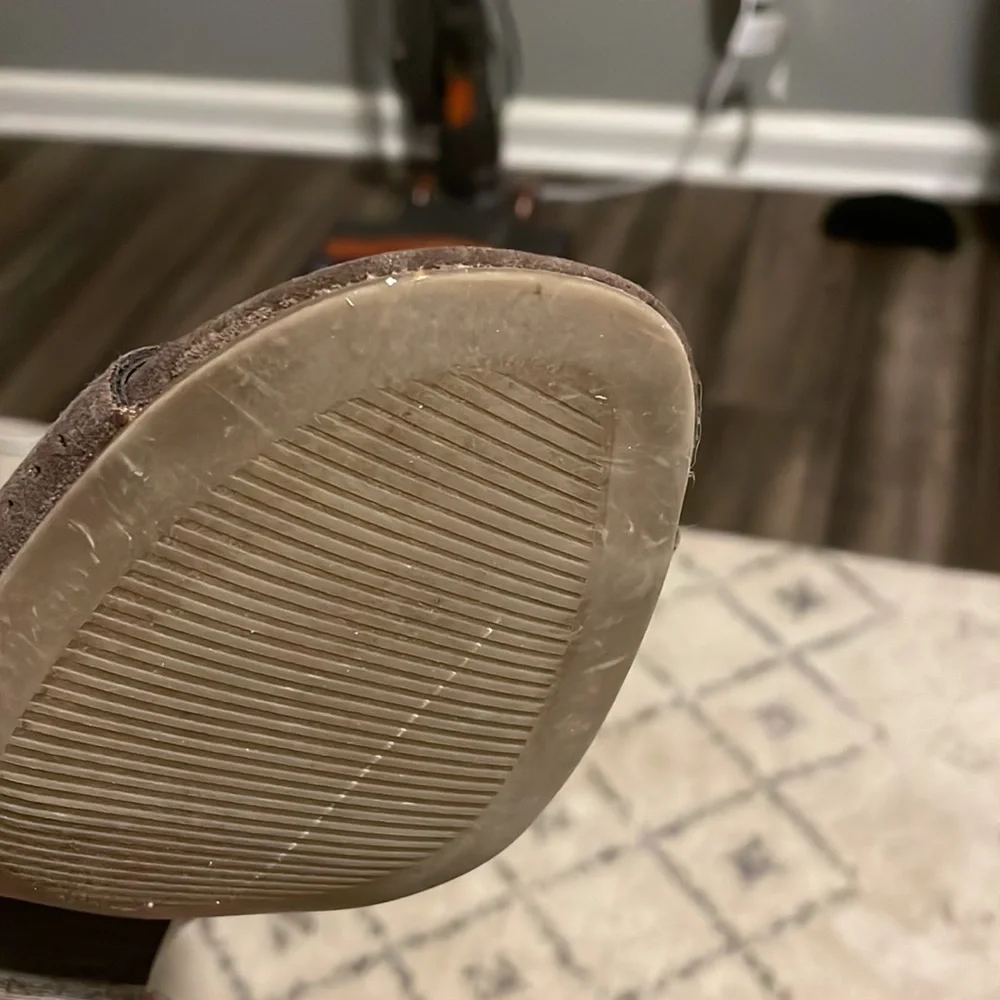 White Mountain Booties - Picture 7 of 8